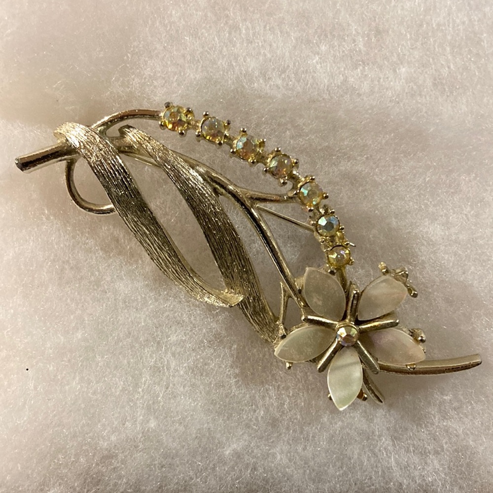 Vintage Brooch